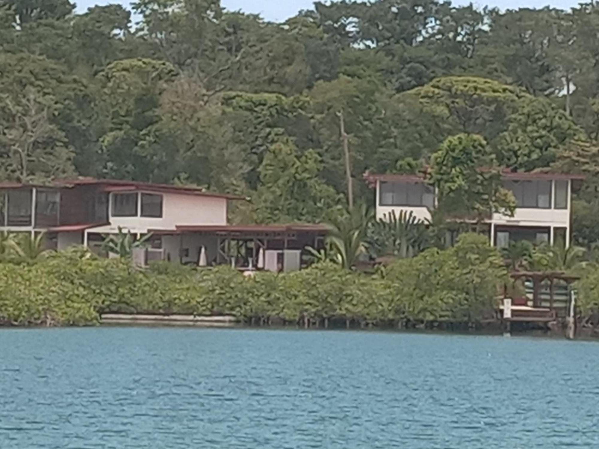 Villa F&B Bocas del Toro Exteriör bild